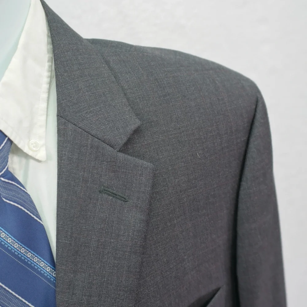 Joseph & Feiss Wool Blend Gray Plaid W/ Red Windowpane Suit Jacket 42R Tag 46R‎
